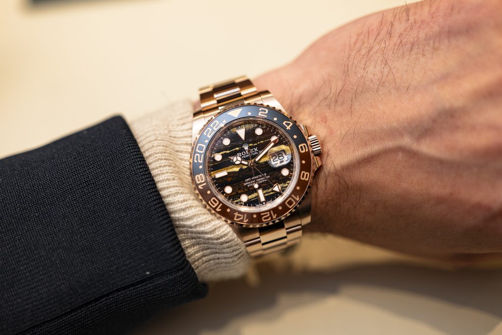 Replica Rolex GMT-Master II 126715CHNR with Tiger’s Iron Dial: A Detailed Look
